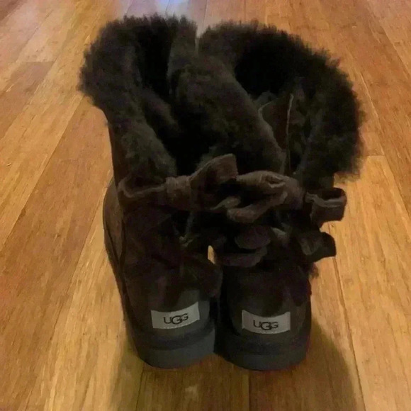 Ugg Bailey bow boots - Picture 3 of 5